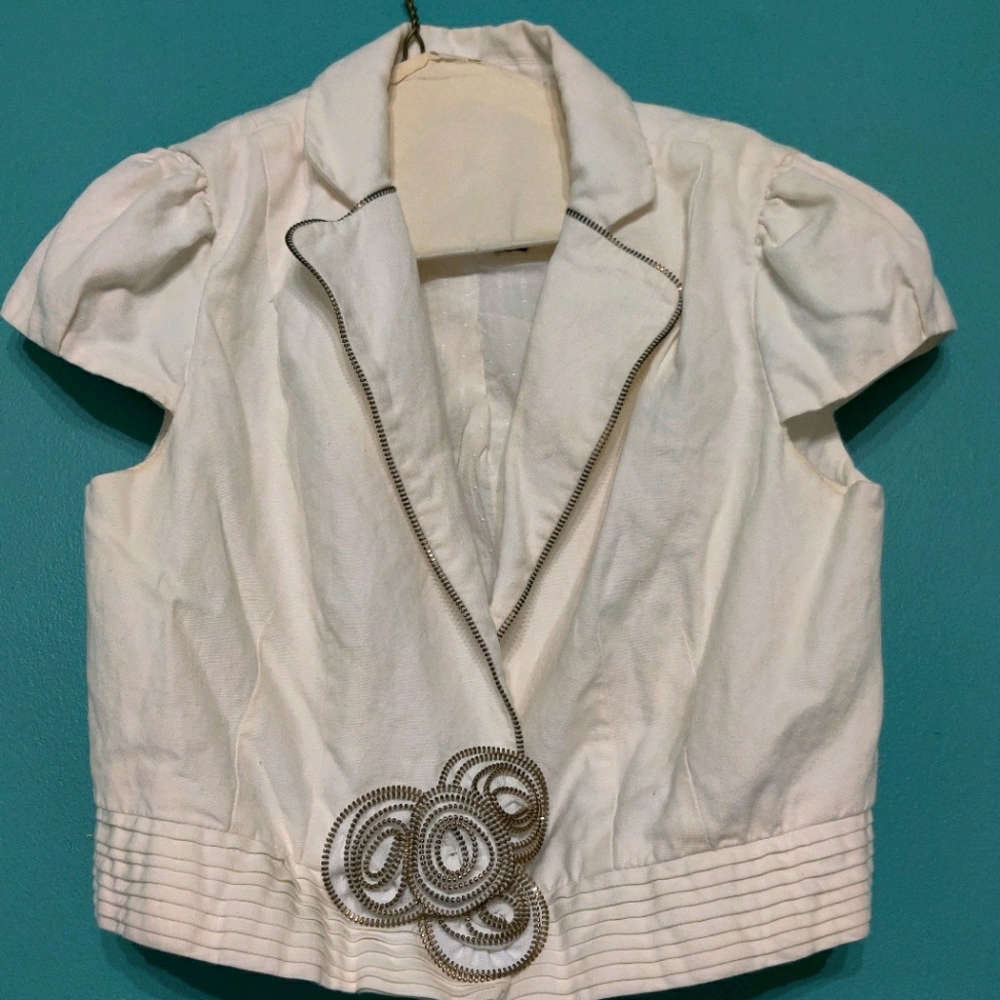 White top with zipper embellishments